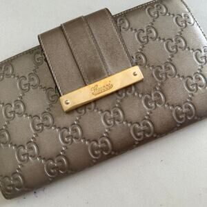 Gucci Long Silver Leather Wallet